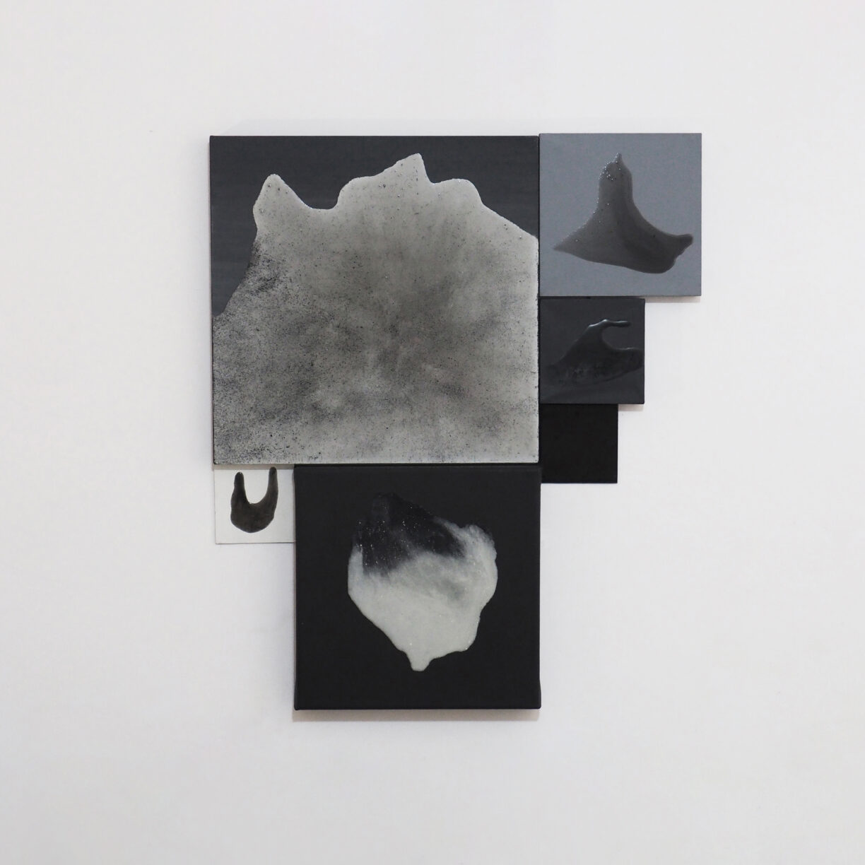 Kami Mierzvvinsk "untilted", mixed technique on canvas, 60x70cm, 2020